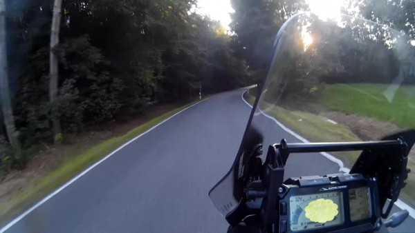 SnapShot.jpg (133.32 KiB) 4399 mal betrachtet Nanu - so ne hübsche kleine Wolke....