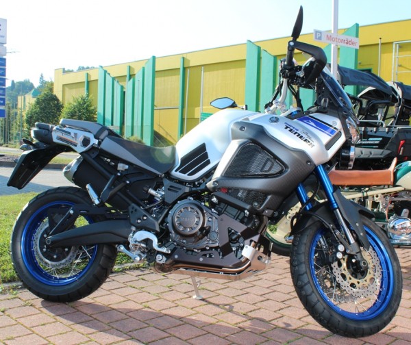 XT.JPG