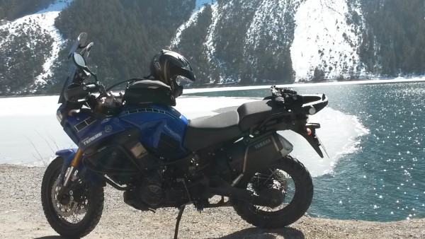 Plansee001.jpg (331.68 KiB) 4677 mal betrachtet Der See zum Teil gefroren...