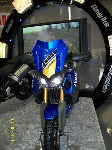 world crosser