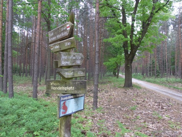 &quot;verkehrsschild&quot; in der Wildnis :)