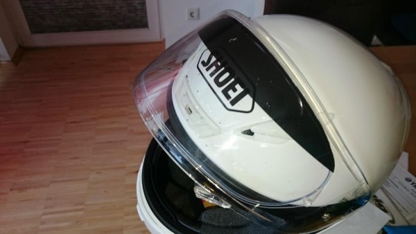 Helm mit Folie.jpg