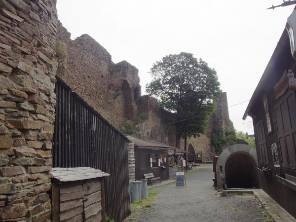 Blick in den Burghof...