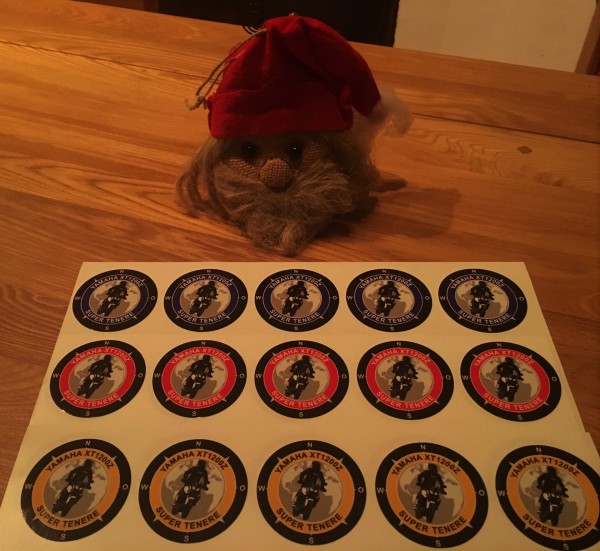 XT_Autoaufkleber.jpg (146.94 KiB) 3633 mal betrachtet XT1200Z Autoaufkleber (schnell mit dem Smartphone fotografiert)