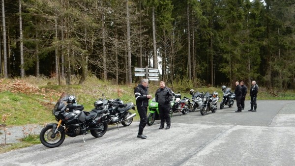 DSCN0888.JPG (534.73 KiB) 4177 mal betrachtet 2 Tage durchs Sauerland