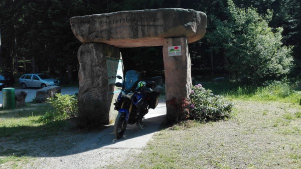 78 Südschwarzwald oberhalb Wildschappach.jpg (229.33 KiB) 3621 mal betrachtet kurz vor Bad Peterstal