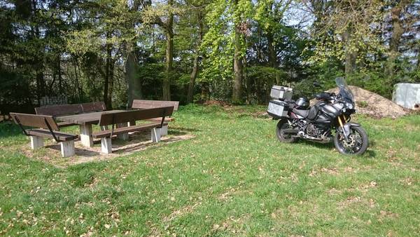 DSC_0294.JPG (585.04 KiB) 3035 mal betrachtet Luxusbank mit Aschenbecher