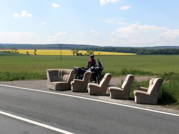 IMG_20180510_123220604.jpg (219.46 KiB) 3560 mal betrachtet Zählt das auch als Bank?