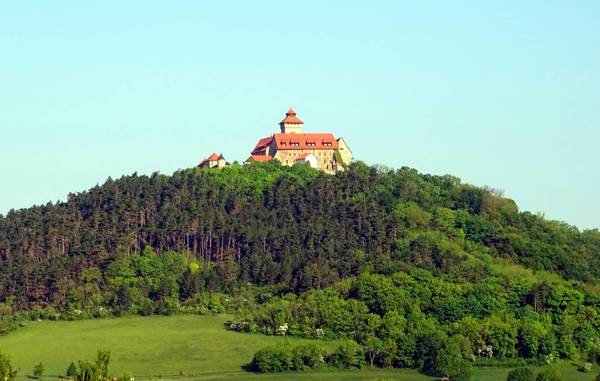 eien der Drei Gleichen.JPG (258.05 KiB) 3072 mal betrachtet eine der Drei Gleichen