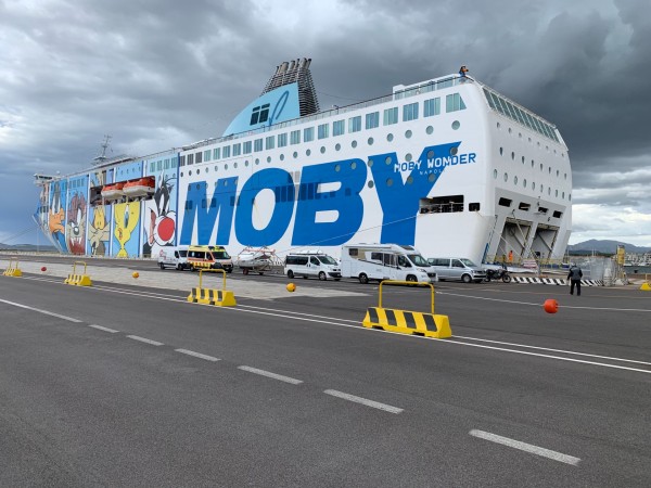 2F2F5E93-FD3F-455D-A641-1F62F986B7BA.jpeg (629.57 KiB) 2874 mal betrachtet ... und warten aufs Einschiffen