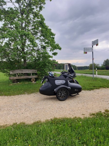 20190529_151411.jpg (565.49 KiB) 2590 mal betrachtet Bank auf der Alb bei Schalkstetten gefunden