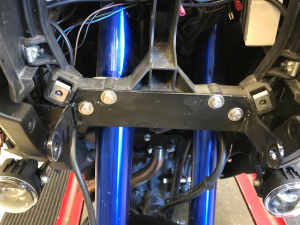 352CB84A-026E-4C53-B6A5-EE38844F9D38.jpeg (519.49 KiB) 5716 mal betrachtet Scheinwerfer-Halterung