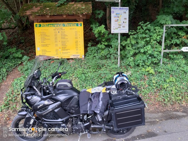 20190808_134134.jpg (616.05 KiB) 3485 mal betrachtet Ich mach de Jakobsweg mit de XT