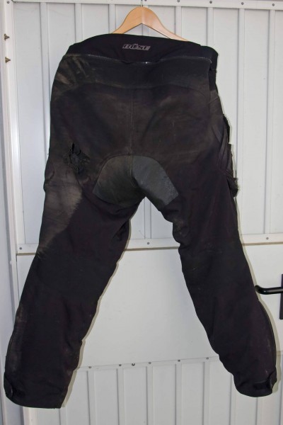 Hose hinten