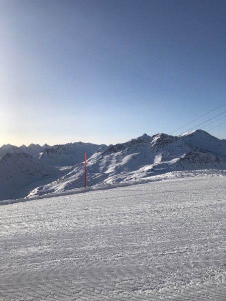 80710067-1C49-43F2-B3AB-BFC0B8677FB8.jpeg (644.26 KiB) 2804 mal betrachtet Blick Richtung Quelle des Rheins