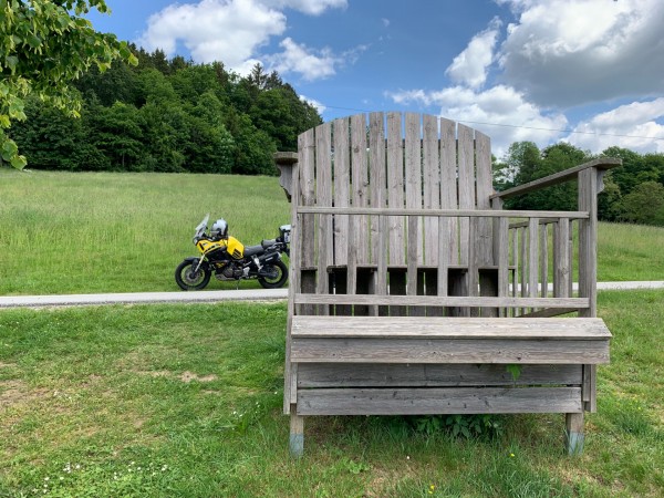 7E8A8824-3394-4AD0-94F7-0EBB05E6E6A3.jpeg (947.21 KiB) 2286 mal betrachtet Sonnenstuhl