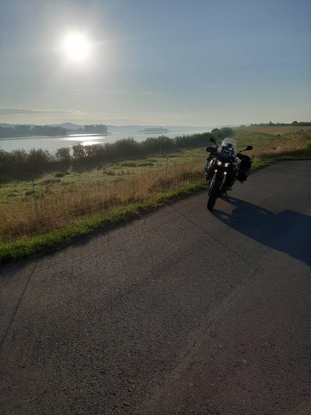 Altes Land am Deich längs.
