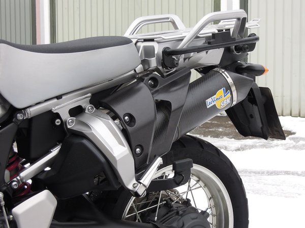 DSCN0907.JPG (105.56 KiB) 8620 mal betrachtet Optisch schöner Verlauf incl. der Fussrastenhalterung