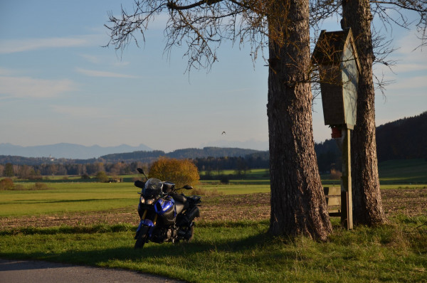 DSC_4905.JPG (556.28 KiB) 3409 mal betrachtet XT an einer Bank