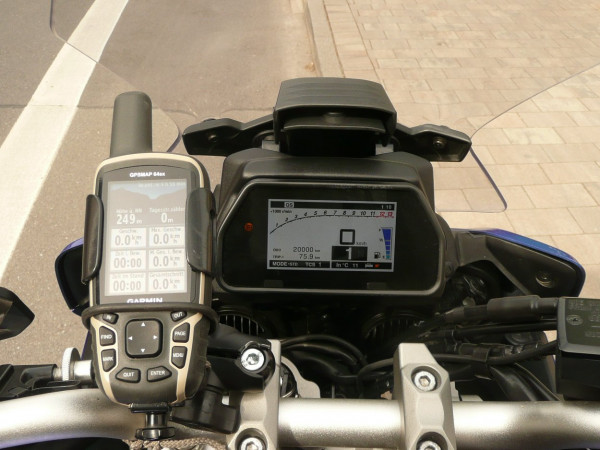 210303-Eingerollt.JPG (241.82 KiB) 3058 mal betrachtet Eingerollt