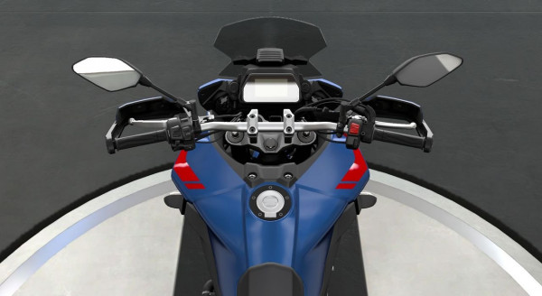 Tracer900-GT-2019-phantomblau-Tank-R.jpg (91.23 KiB) 6640 mal betrachtet Spiegelwitz