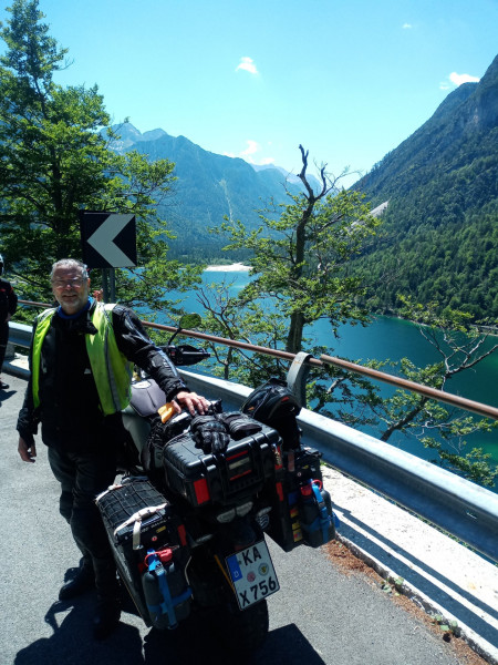 An der Landesgrenze Slovenien zu Italien nach dem Predilpass