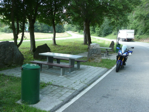 Bänke-B313-220705.JPG (299.76 KiB) 3085 mal betrachtet Staatl.gepr.