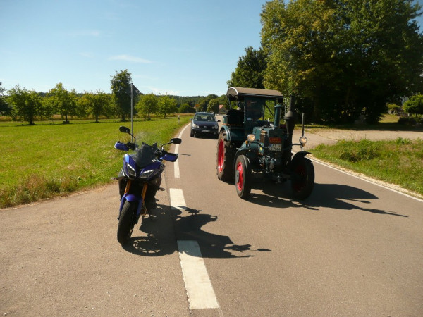Einzylindrig nach Feldstetten