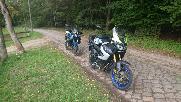 DSC_0171.JPG (765.65 KiB) 3635 mal betrachtet Pause bei Coswig