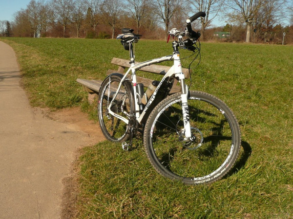 Per Reiseenduro auf dem Schurwald