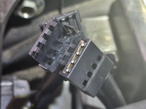 20230804_160842.jpg (360.52 KiB) 4318 mal betrachtet Kontaktverbinder - coupler open