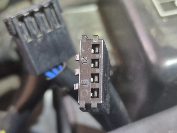 20230804_160912.jpg (358.18 KiB) 4318 mal betrachtet Öffnungen zum Messen