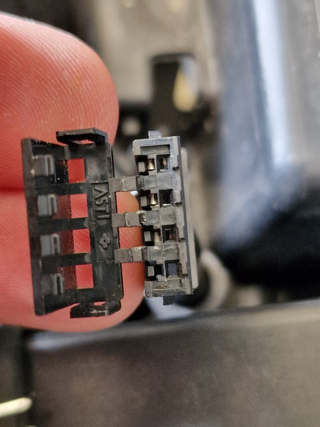 20230807_121632.jpg (394.76 KiB) 4206 mal betrachtet Kupferleiste