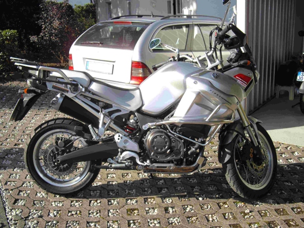 TT_SB__XT1200Z_re_9_2011_68_624bbb.jpg