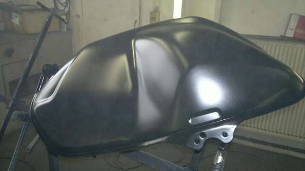 Tank im dunstigen Licht