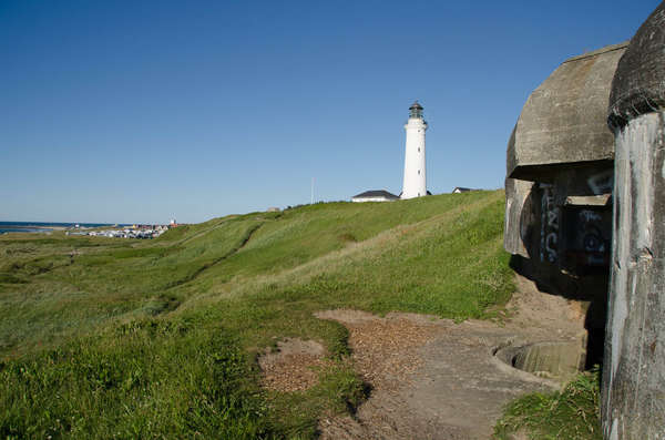 Bunker und der Leuchtturm von Hirtshals