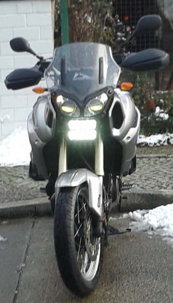 XT1200_TFL.jpg (263.69 KiB) 14558 mal betrachtet Tagfahrlicht