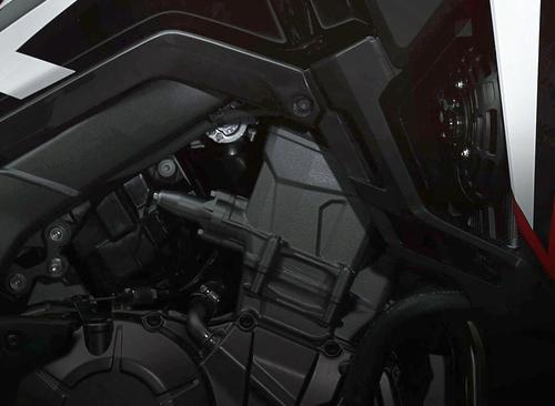 africa_twin_2015_1.jpg