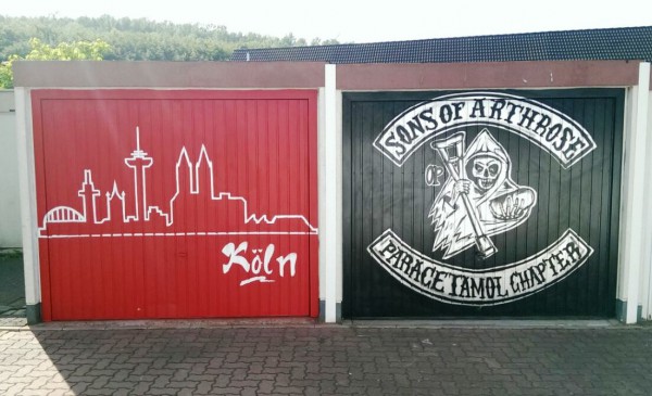 Garage.jpg (128.42 KiB) 3044 mal betrachtet Die Andere gehört meiner Frau!