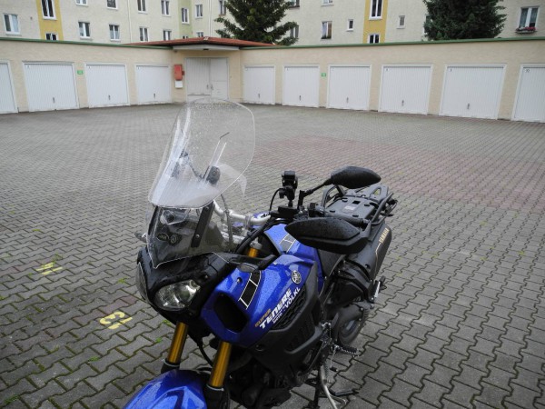 XT1200Z DP04 mit Givi Airflow.